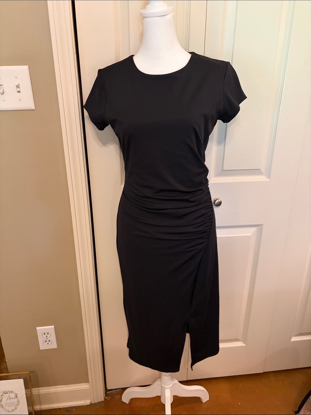 Classic Black Short-Sleeve Ruched Midi Dress